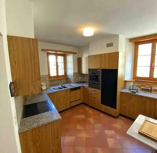 Casa Flavia Affittasi Nel Centro Di * Poschiavo
