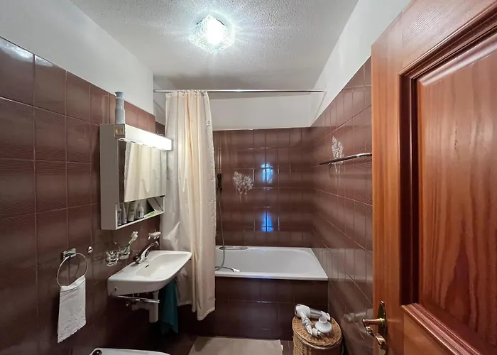 Casa Flavia Affittasi Nel Centro Di * Poschiavo